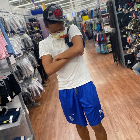 Meet your Posher, Alex - Picture 1 of 1